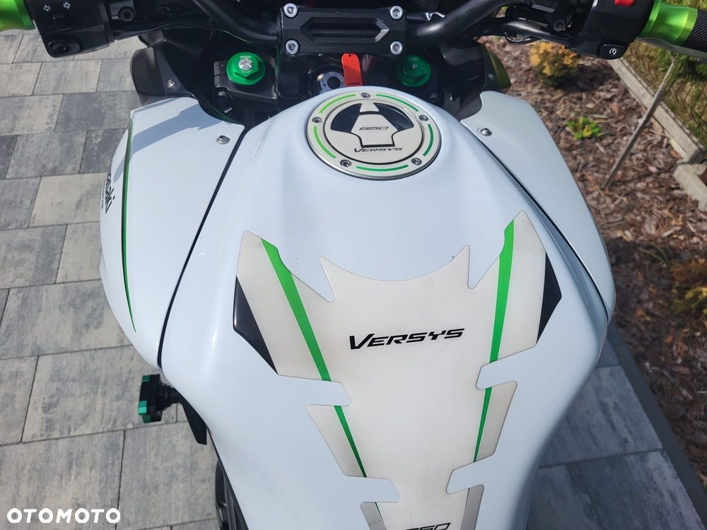 Kawasaki Versys 650 - 24