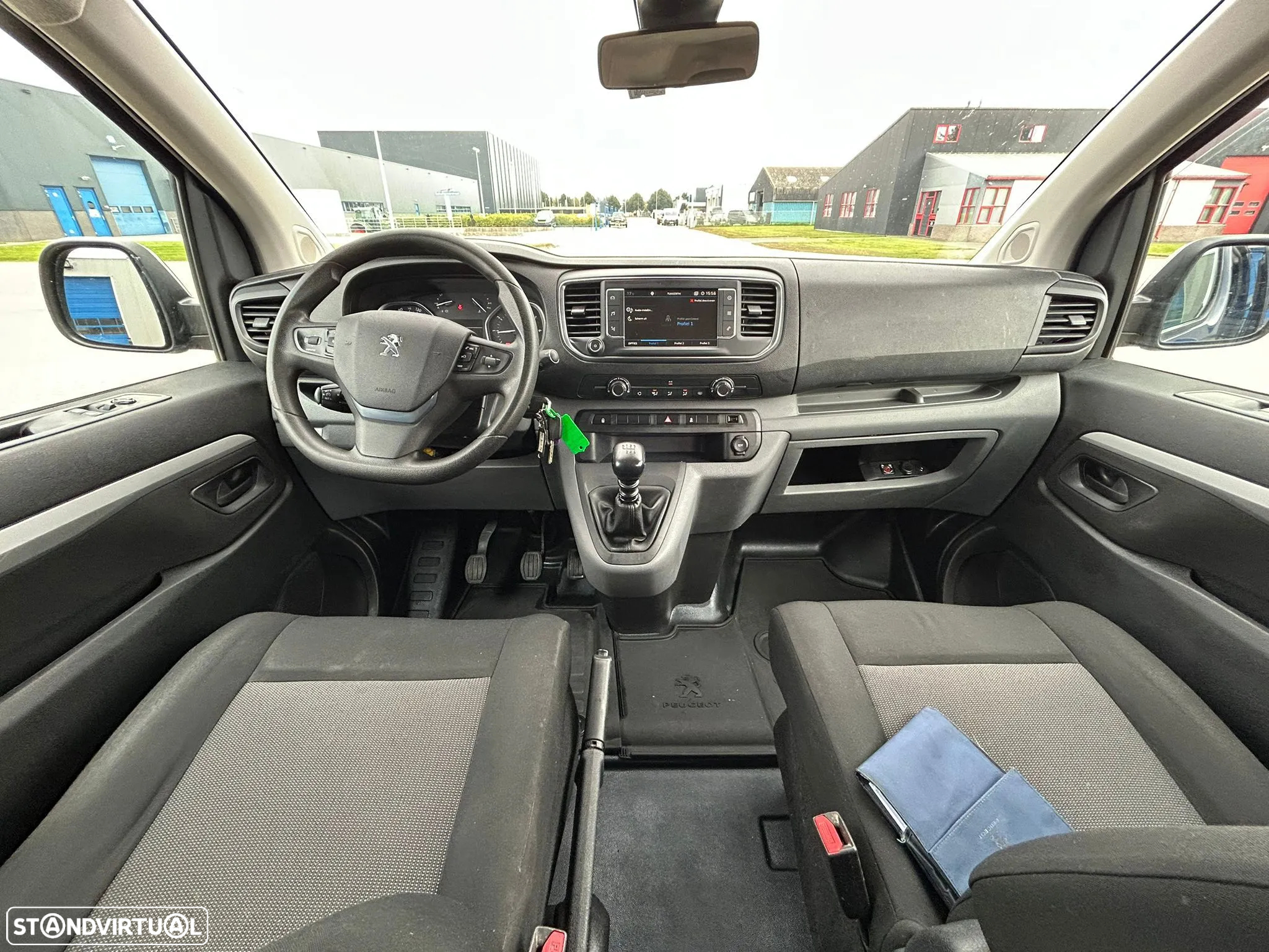 Peugeot Expert 2.0 Hdi 122 Cv Longa 5 Lugares - 26