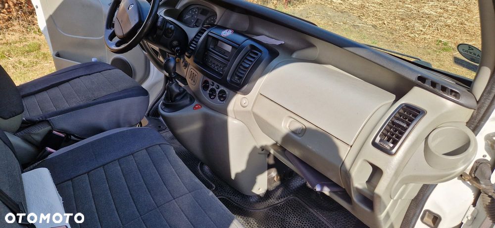 Renault Trafic - 9