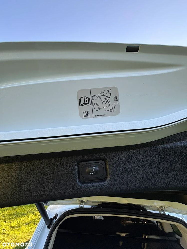 Ford S-Max - 17