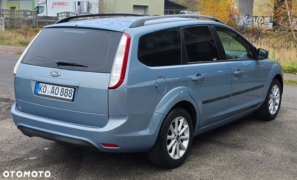 Ford Focus Turnier 1.6 16V Style - 9