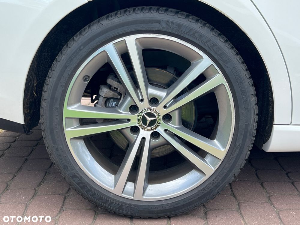 Mercedes-Benz CLA 250 7G-DCT - 40