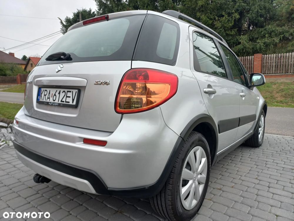 Suzuki SX4 - 10