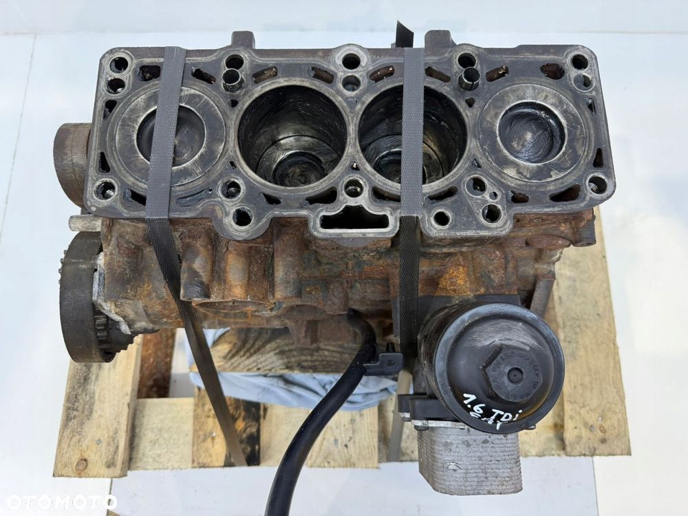 DÓŁ SILNIKA CAY CAYC VW Golf VI Polo V Touran II 1T Passat B6 B7 1.6 TDI - 3