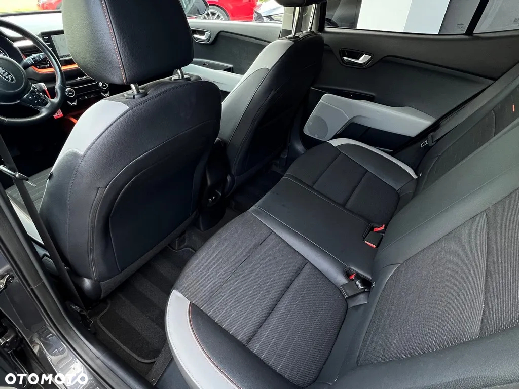 Kia Stonic 1.0 T-GDI 120 Spirit - 28