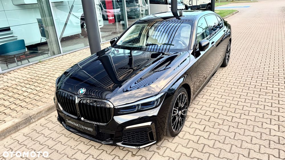 BMW Seria 7 745Le xDrive sport - 29