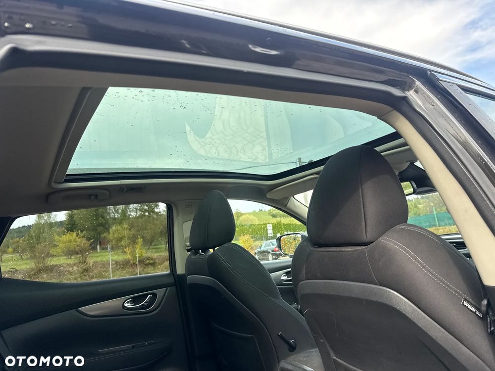 Nissan Qashqai 1.6 DCi Xtronic TEKNA - 10