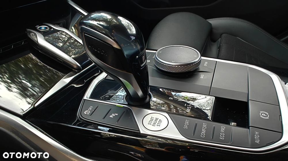 BMW Seria 3 320d Sport Line Shadow - 29