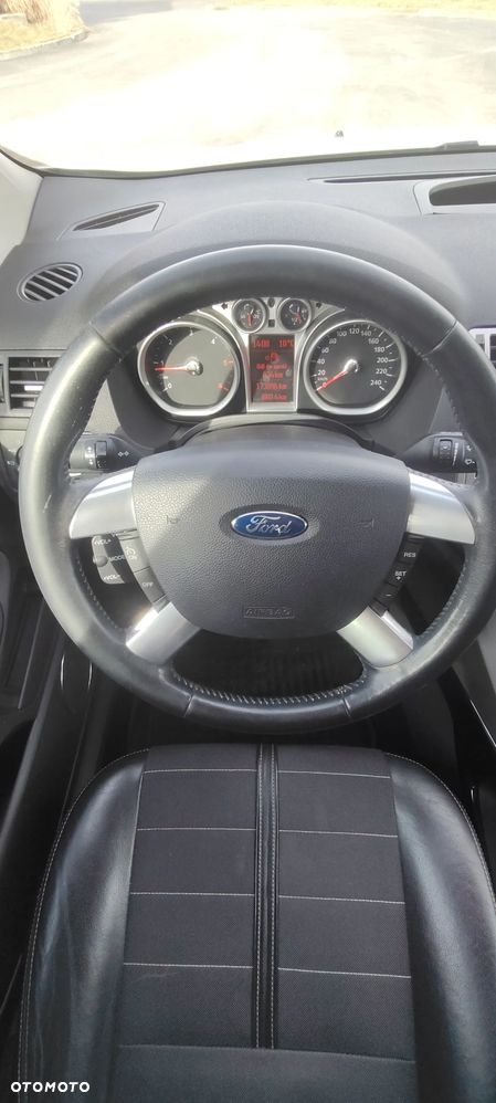 Ford Kuga 2.0 TDCi 4x4 Individual - 11