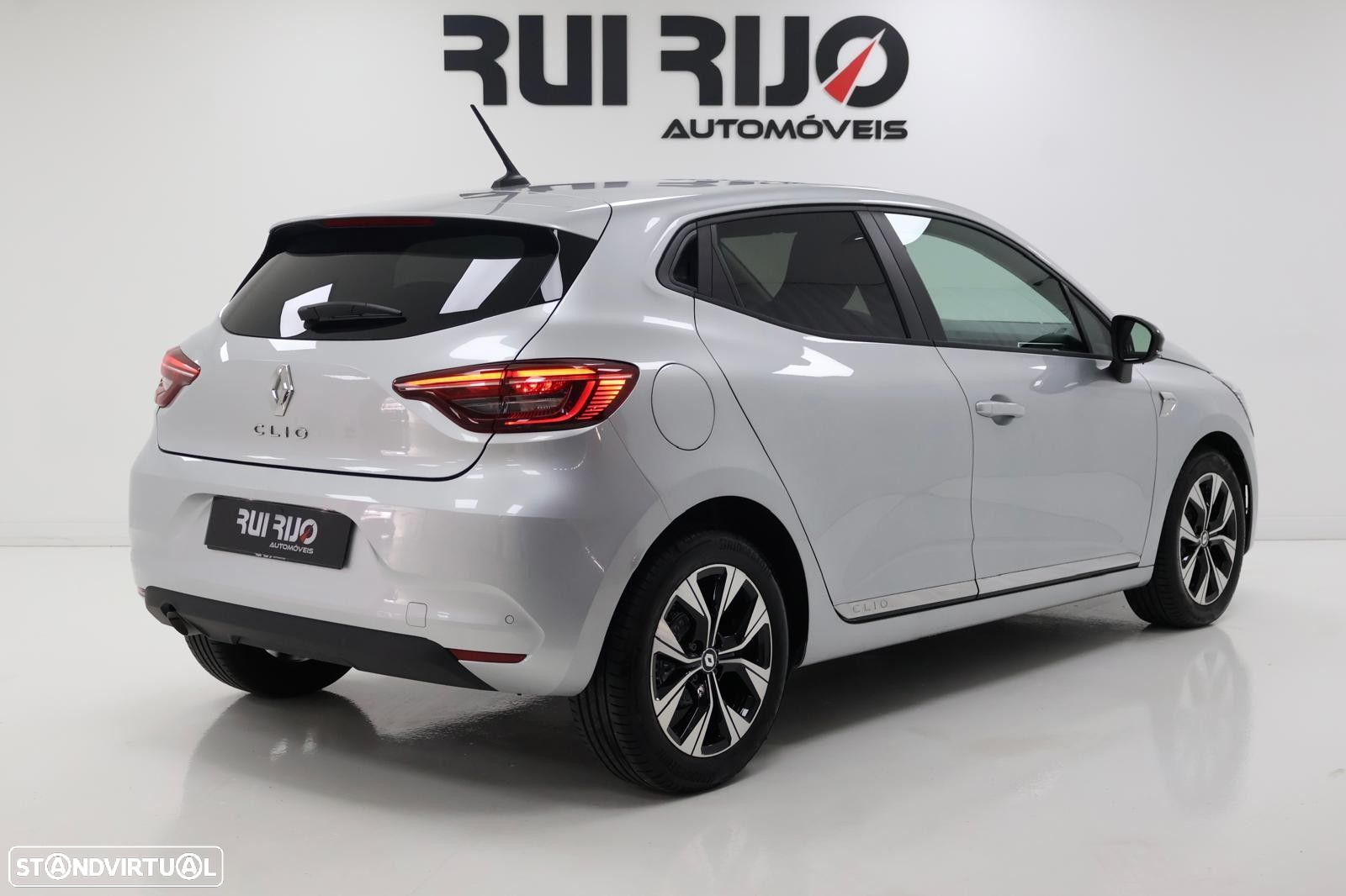 Renault Clio 1.0 TCe Limited CVT - 3