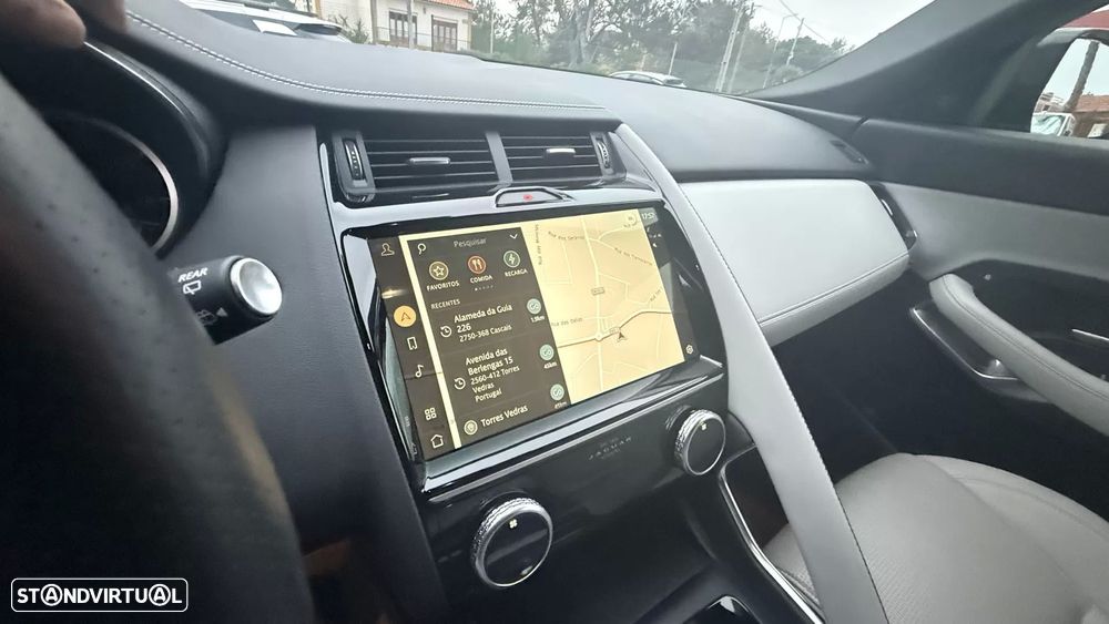 Jaguar E-Pace 1.5 P300e R-Dynamic SE AWD Aut. - 30