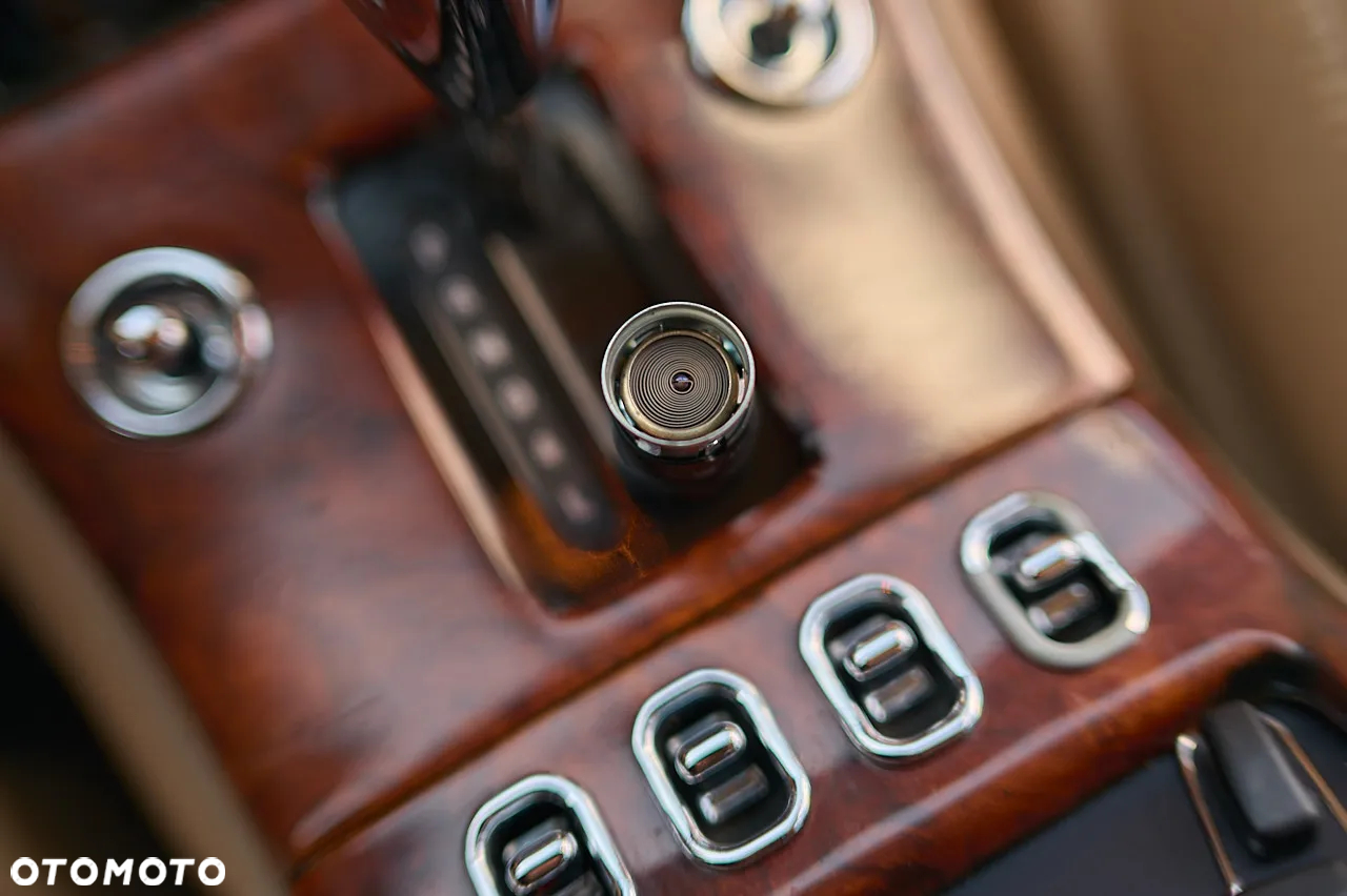 Bentley Arnage - 24