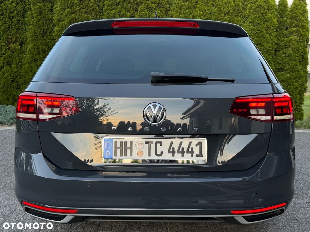 Volkswagen Passat 1.6 TDI SCR DSG Business - 19