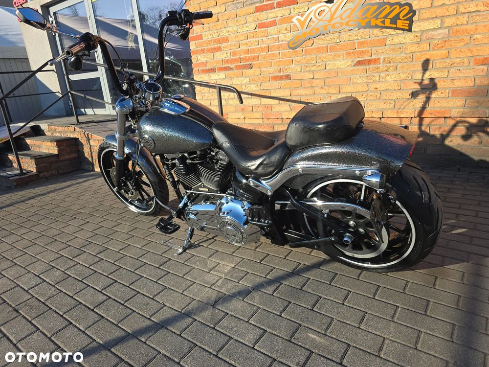 Harley-Davidson FXSB Breakout - 32