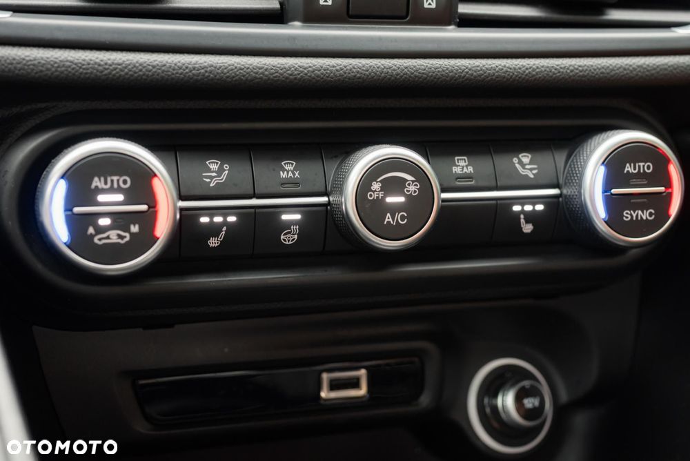 Alfa Romeo Giulia - 26