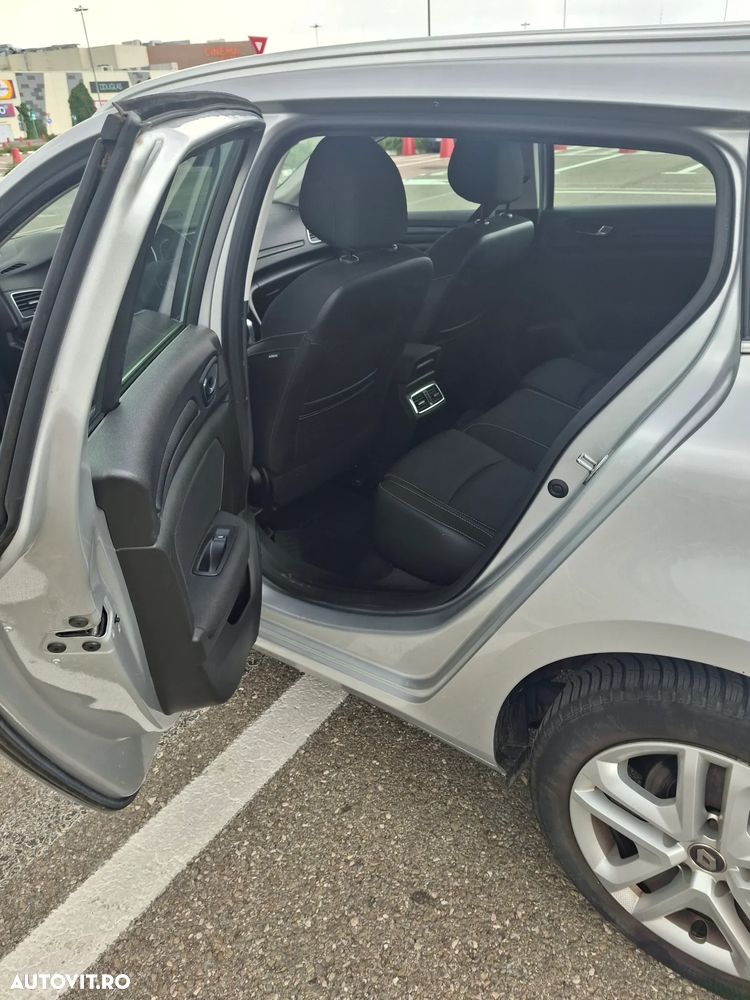 Renault Megane BLUE dCi EDC Limited - 11