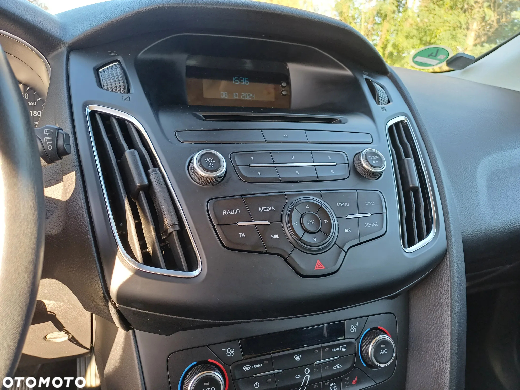 Ford Focus 1.0 EcoBoost 99g Gold X (Trend) - 11