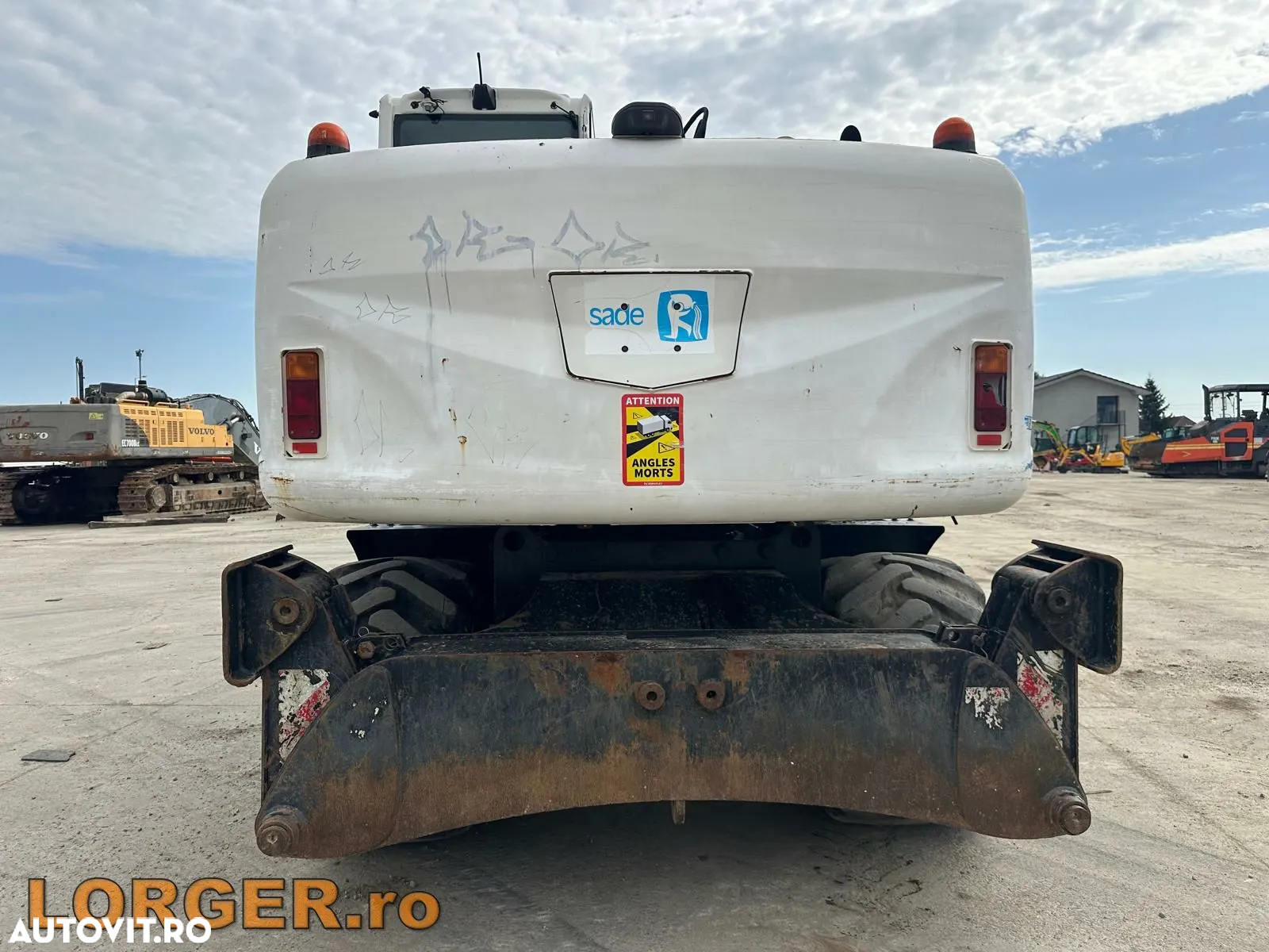 Hitachi ZX 140W-3 - 6