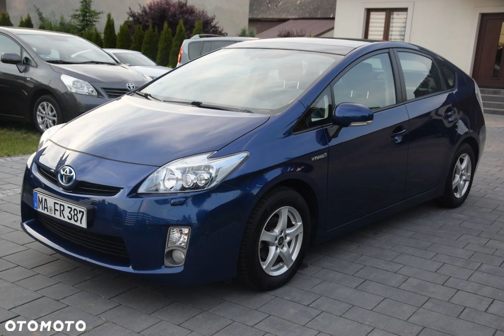 Toyota Prius (Hybrid) Comfort - 32