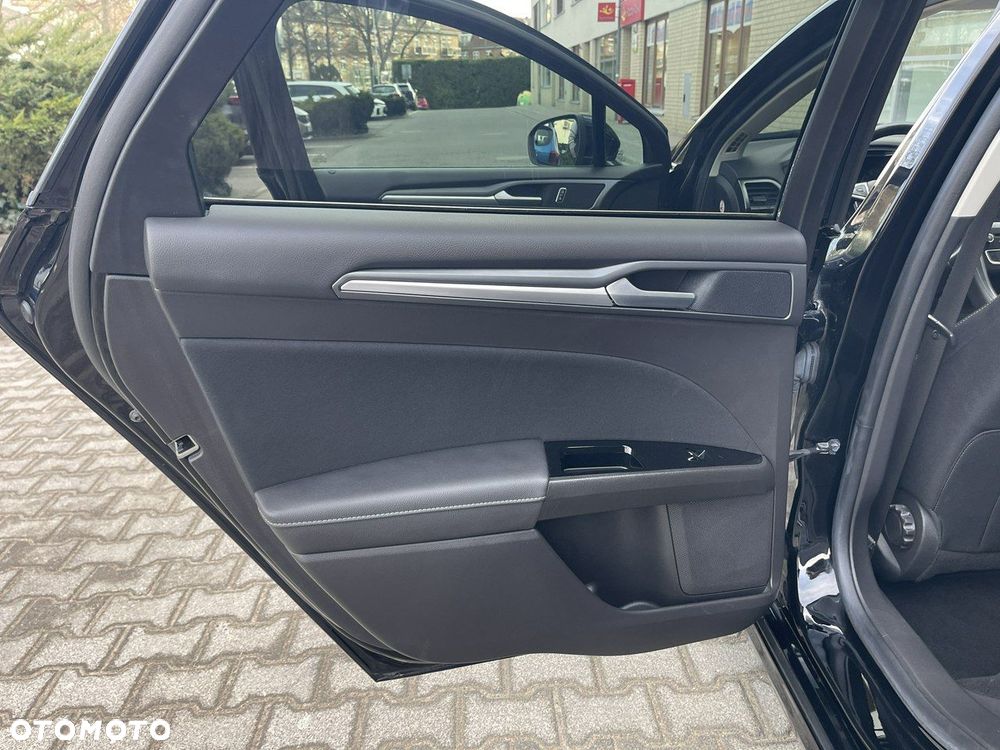 Ford Mondeo - 20