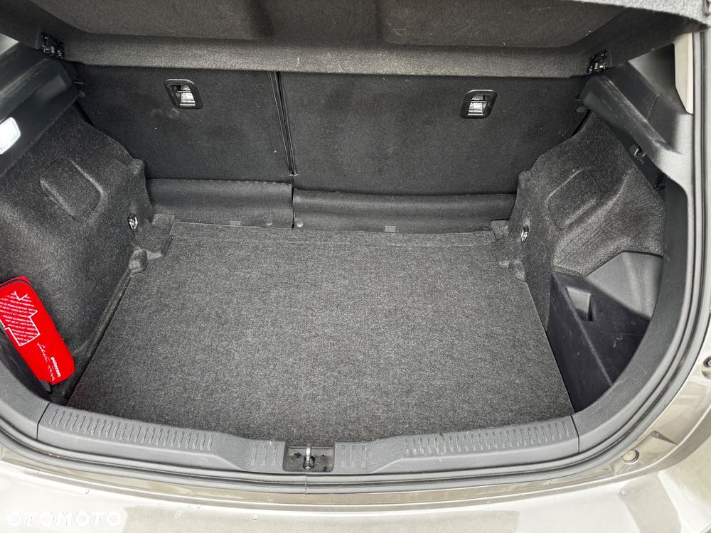 Toyota Auris Hybrid 135 Premium - 7