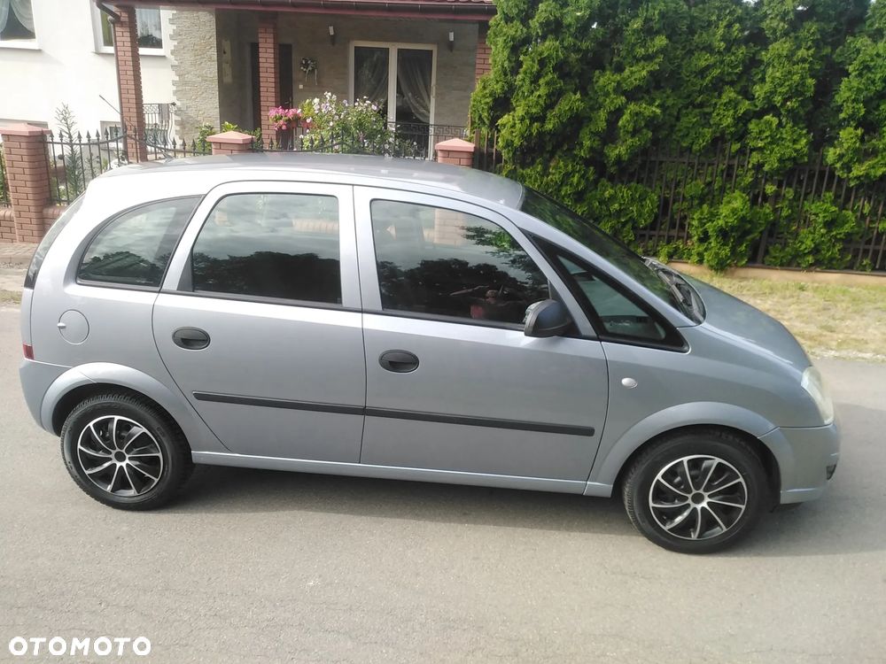 Opel Meriva 1.4 Essentia - 34