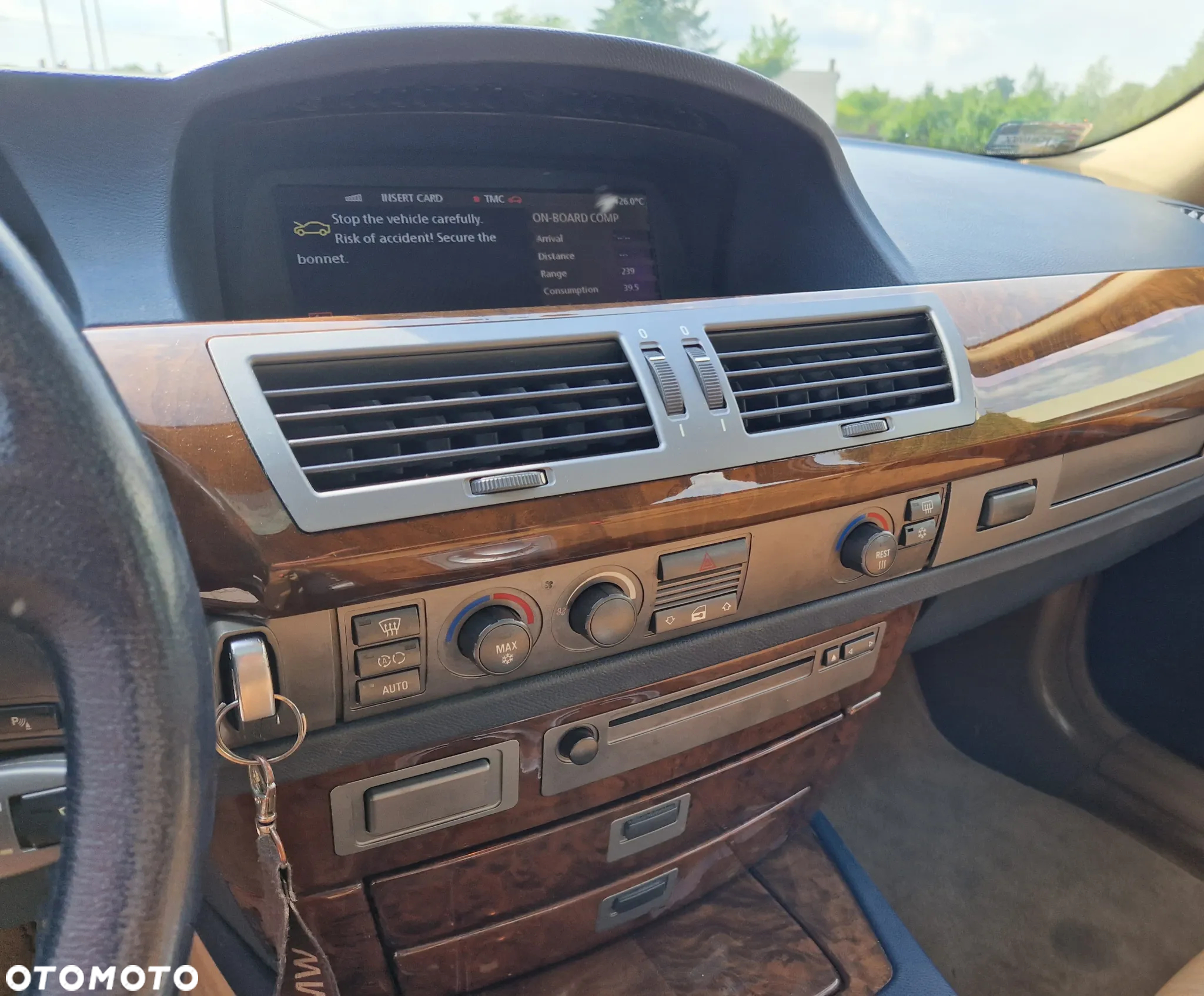 BMW Seria 7 745i - 4