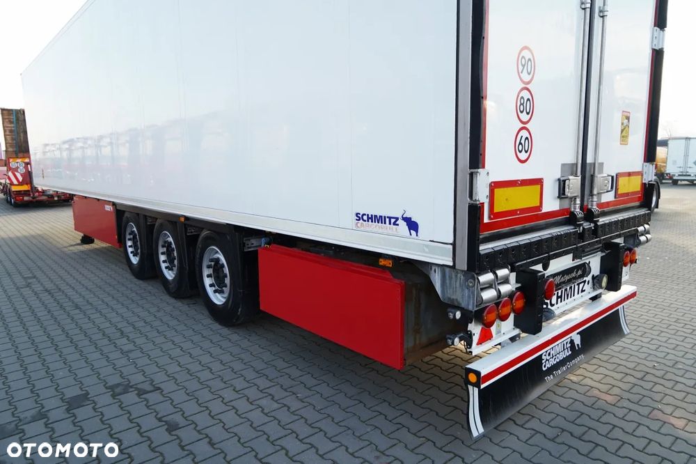 Schmitz Cargobull CARGOBULL / CHŁODNIA / CARRIER VECTOR 1550 / OŚ PODNOSZONA / DOPPELSTOCK / KOSZE NA PALETY - 11