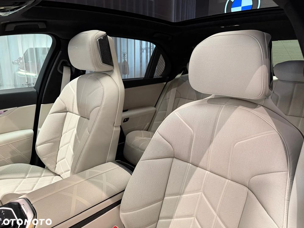 BMW Seria 7 740d xDrive mHEV M Sport sport - 18