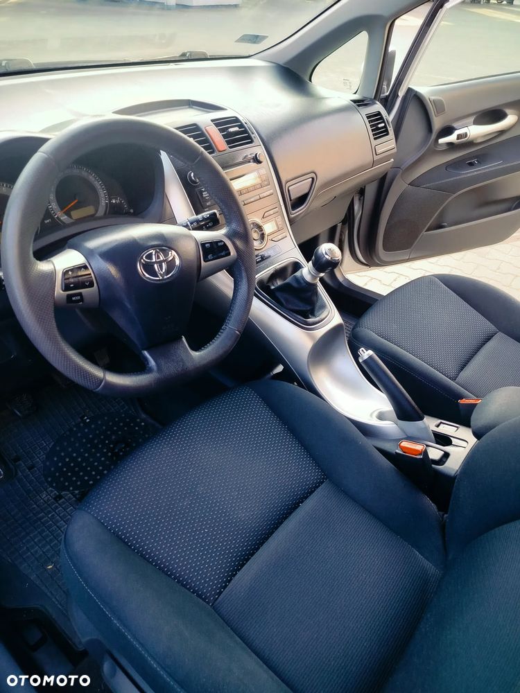 Toyota Auris 1.6 Active - 17