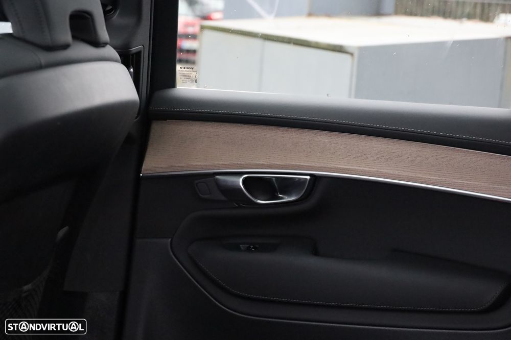 Volvo XC 90 2.0 T8 PHEV Plus Bright AWD - 25