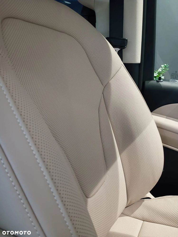 Mercedes-Benz Klasa V 300 d 4-Matic Exclusive 9G-Tronic (d³ugi) - 16