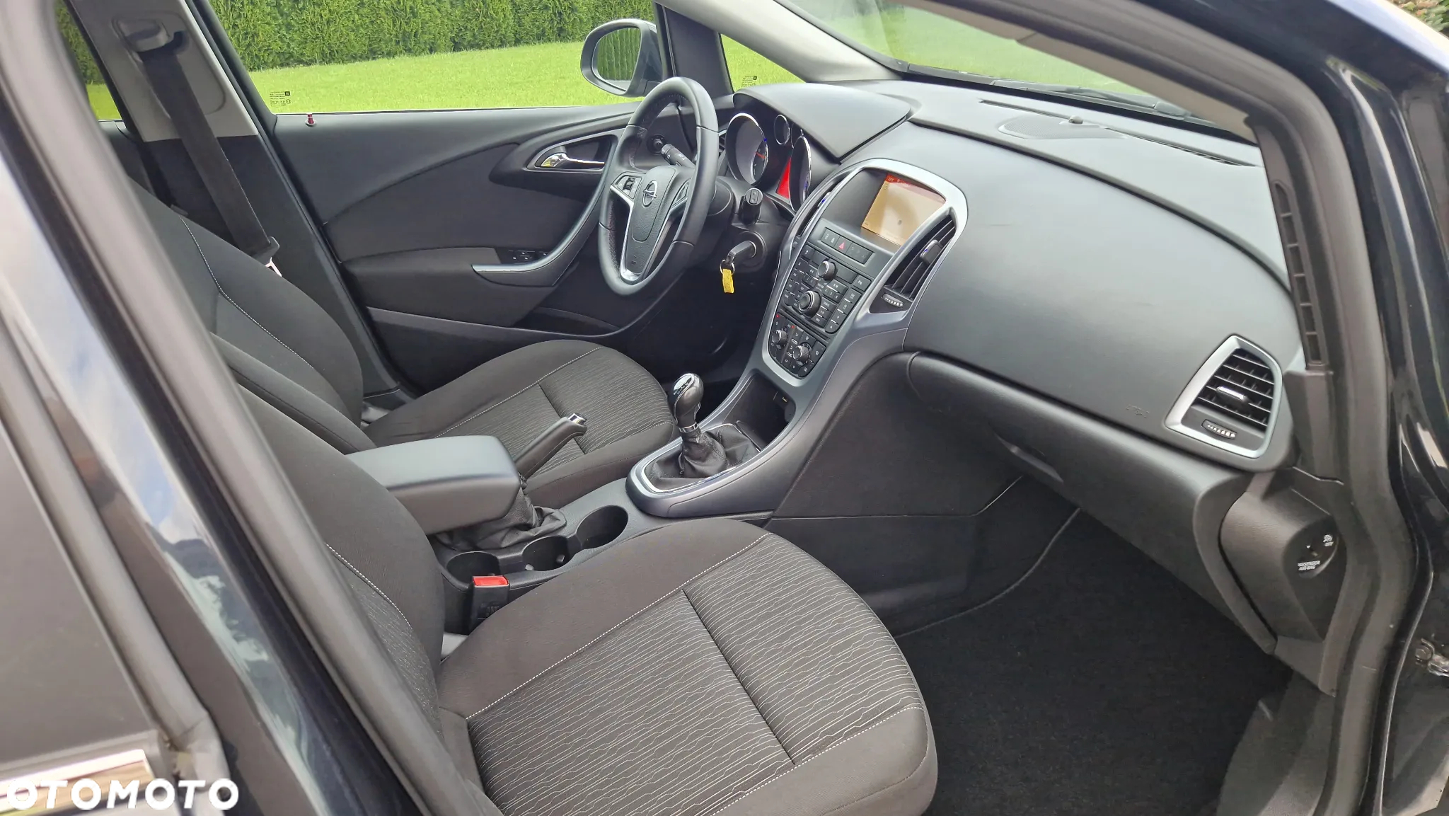 Opel Astra 1.7 CDTI DPF Cosmo - 8