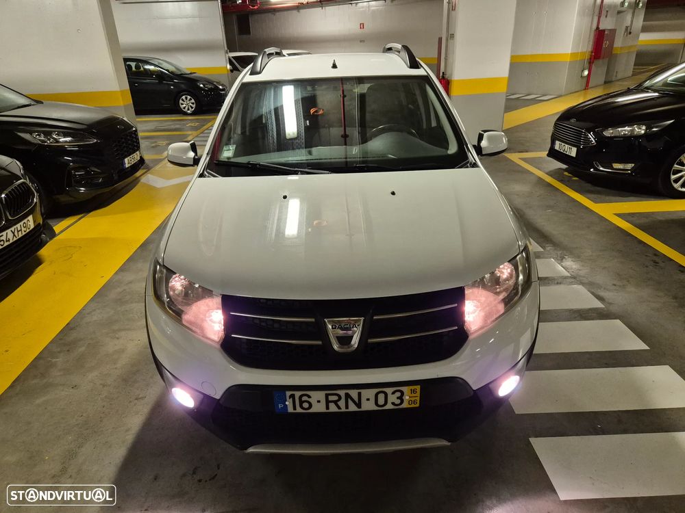 Dacia Sandero 1.0 TCe Stepway - 4