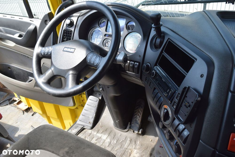 PRZEKŁADKA Z ANGLIKA DAF XF 105 KOMPLETNA KONSOLA - 4