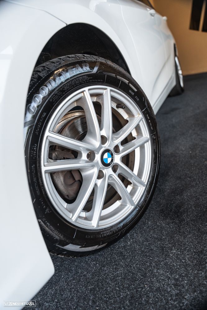 BMW 214 Active Tourer d Luxury Line - 20