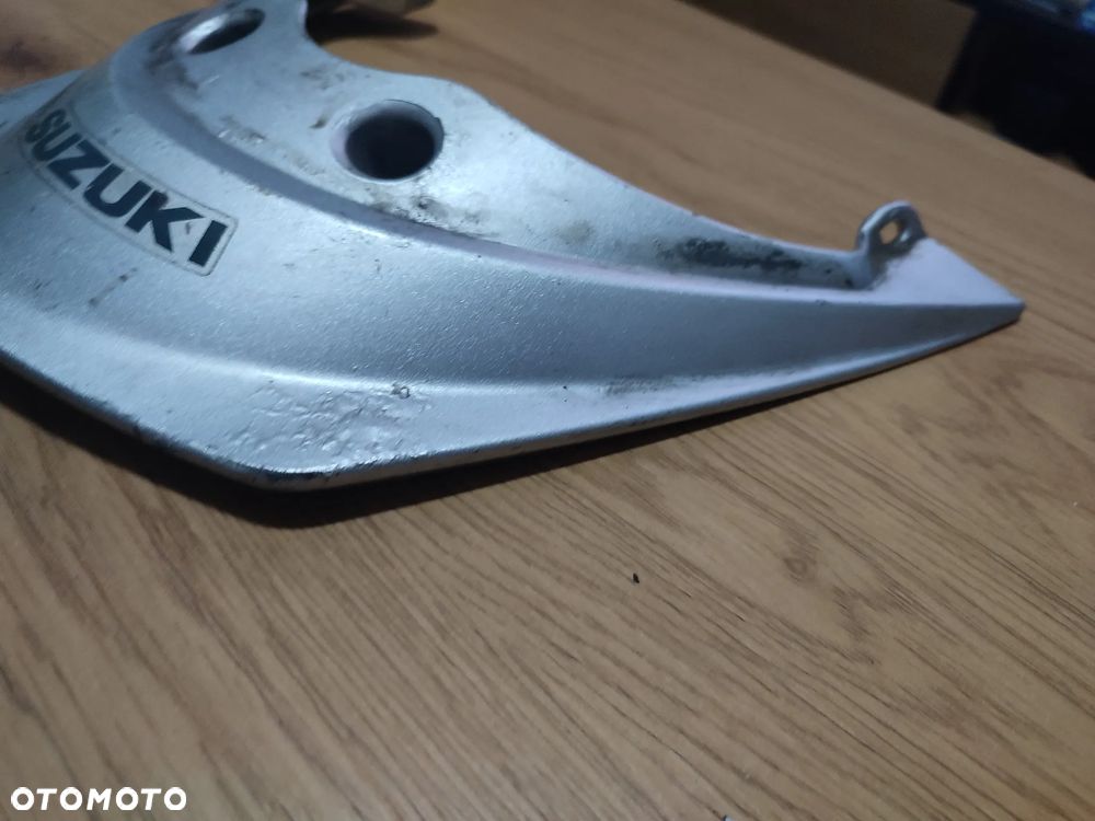 Uchwyt, rączka pasażera Suzuki AY 50 Katana - 4
