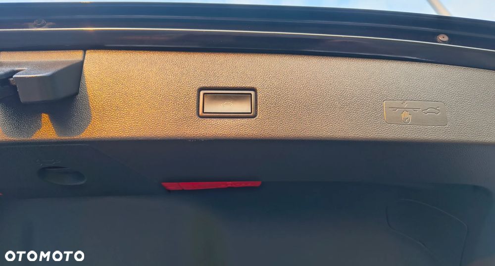 Volkswagen T-Roc - 33