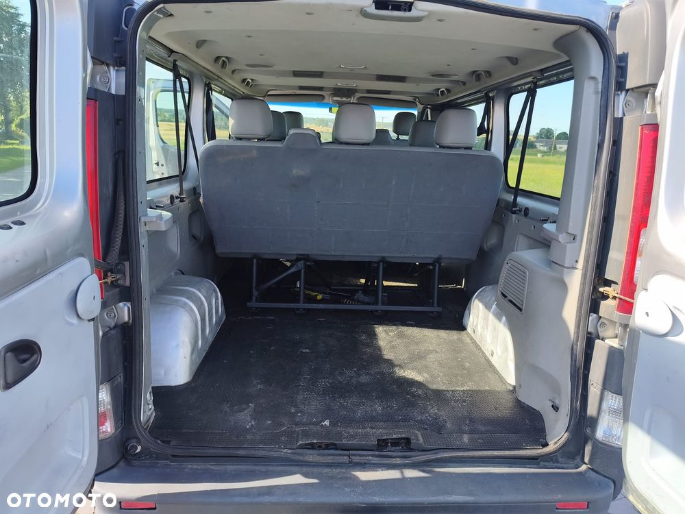 Opel Vivaro - 12
