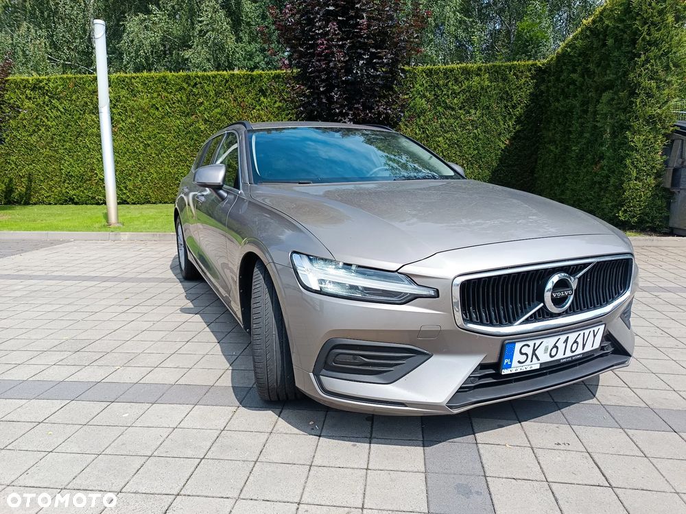 Volvo V60 B4 D Momentum - 4