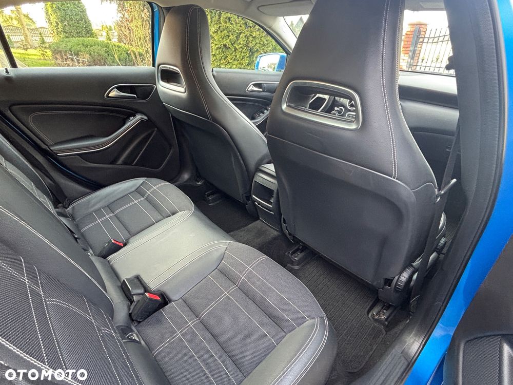 Mercedes-Benz Klasa A 200 (BlueEFFICIENCY) Urban - 22