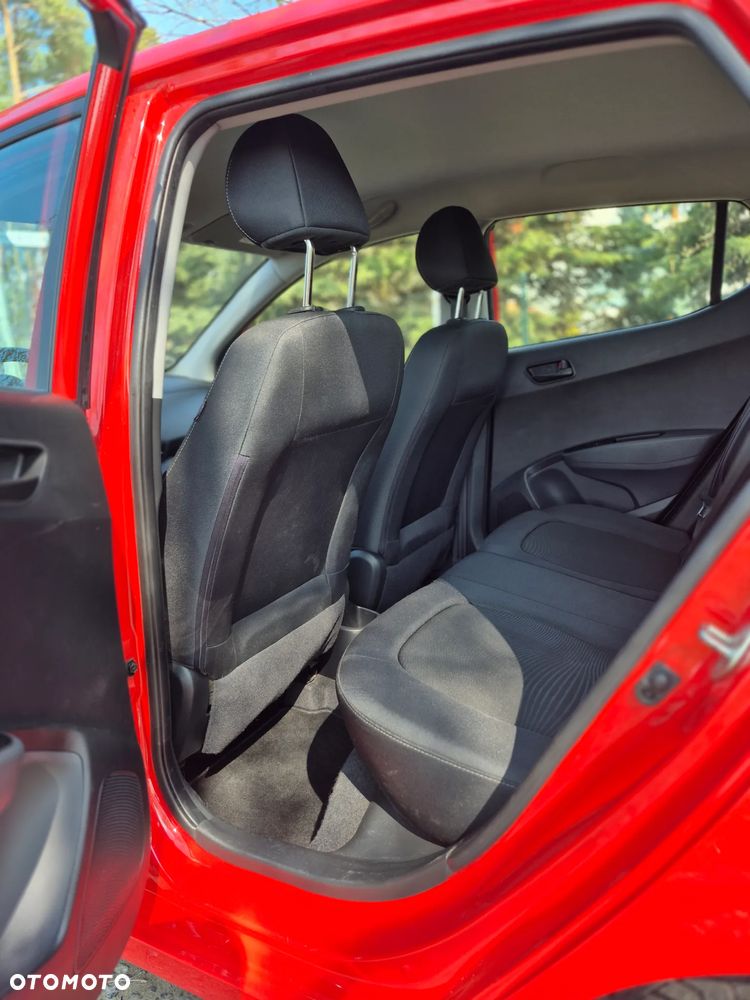 Hyundai i10 1.2 Fifa World Cup Edition - 18