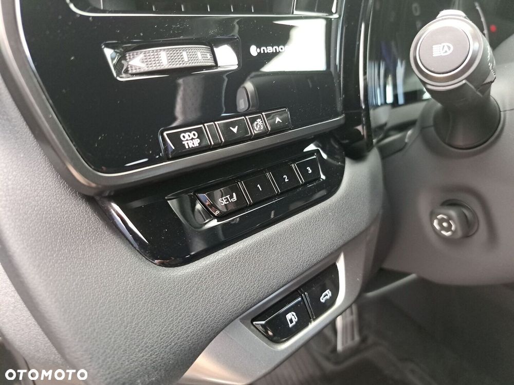 Lexus RX - 24