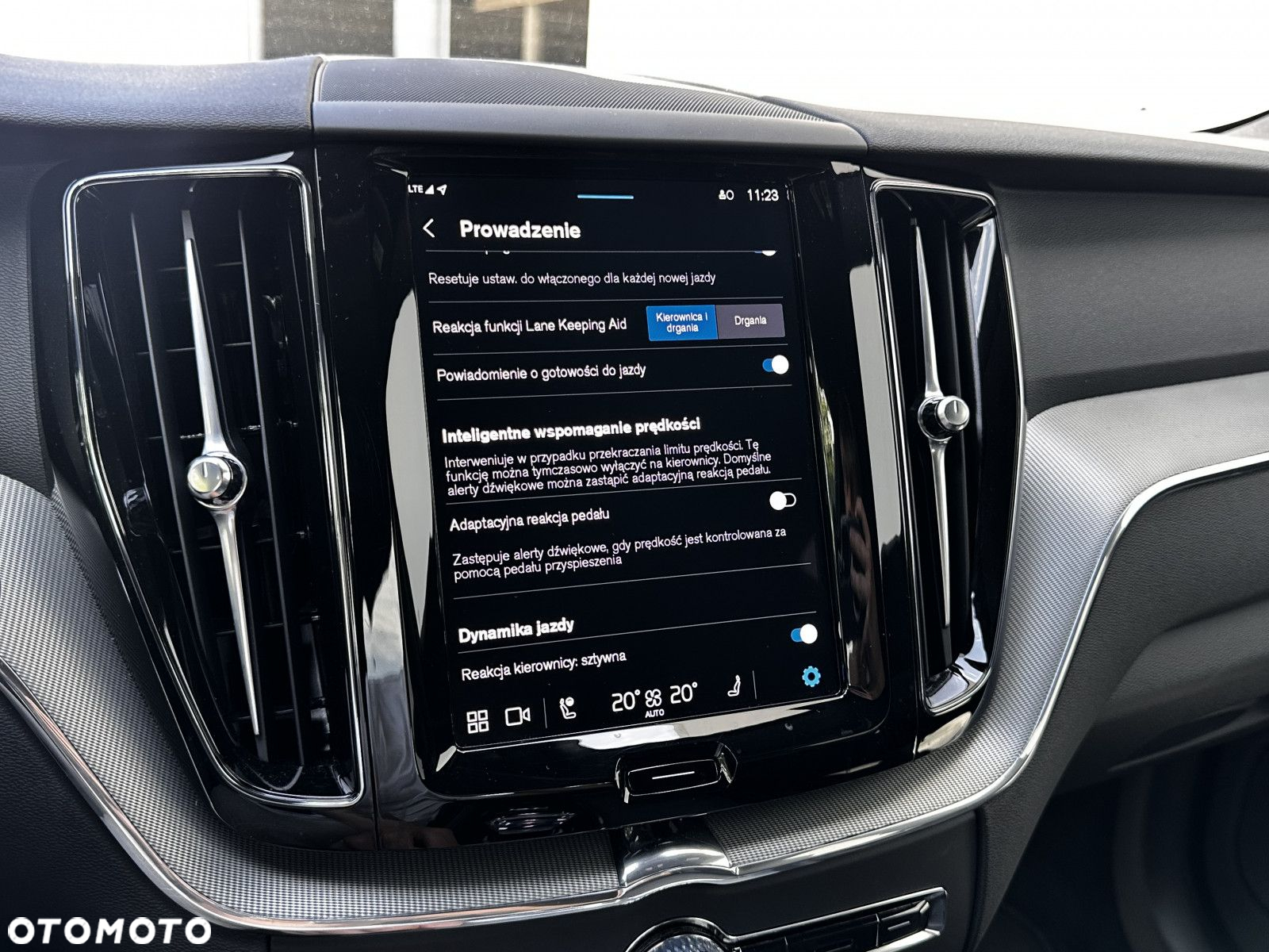 Volvo XC 60 - 34