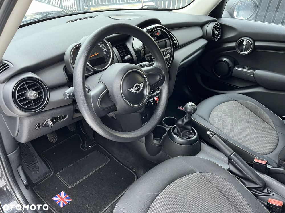 MINI ONE First - 9
