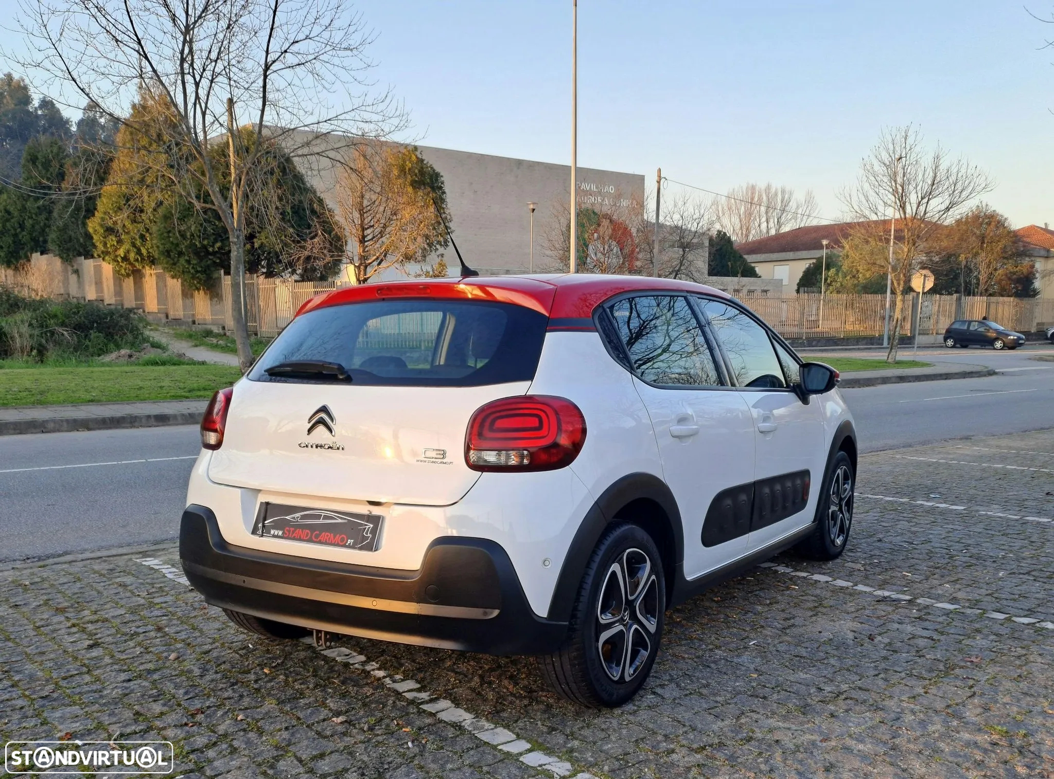Citroën C3 1.2 PureTech Shine - 6