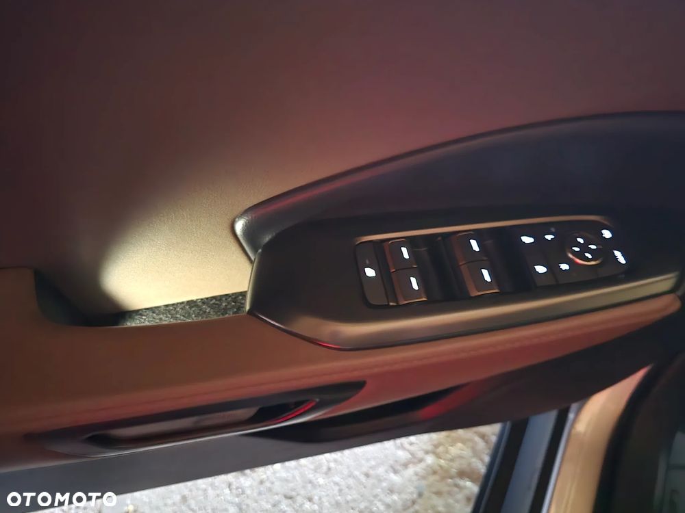 Lexus LBX FWD Original Edition - 27