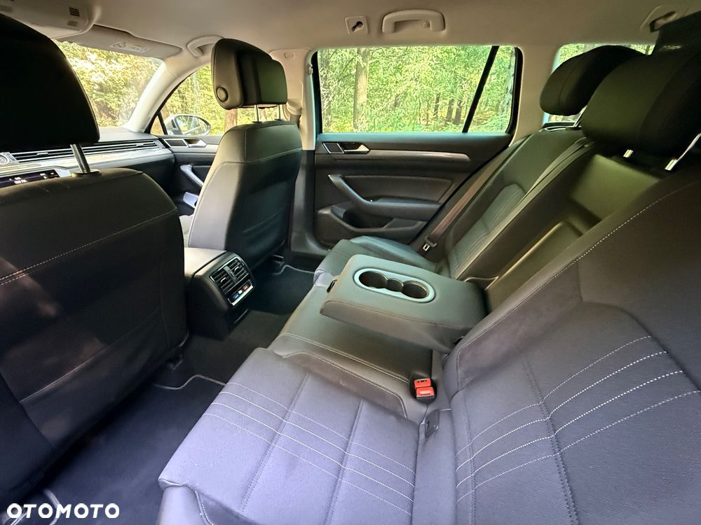 Volkswagen Passat 2.0 TSI 4Mot Elegance DSG - 33