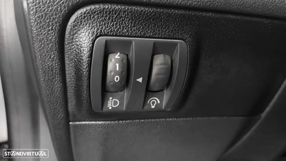 Renault Mégane 1.5 Blue dCi Zen - 42