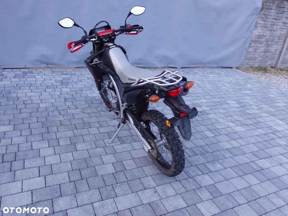 Honda CRF - 7